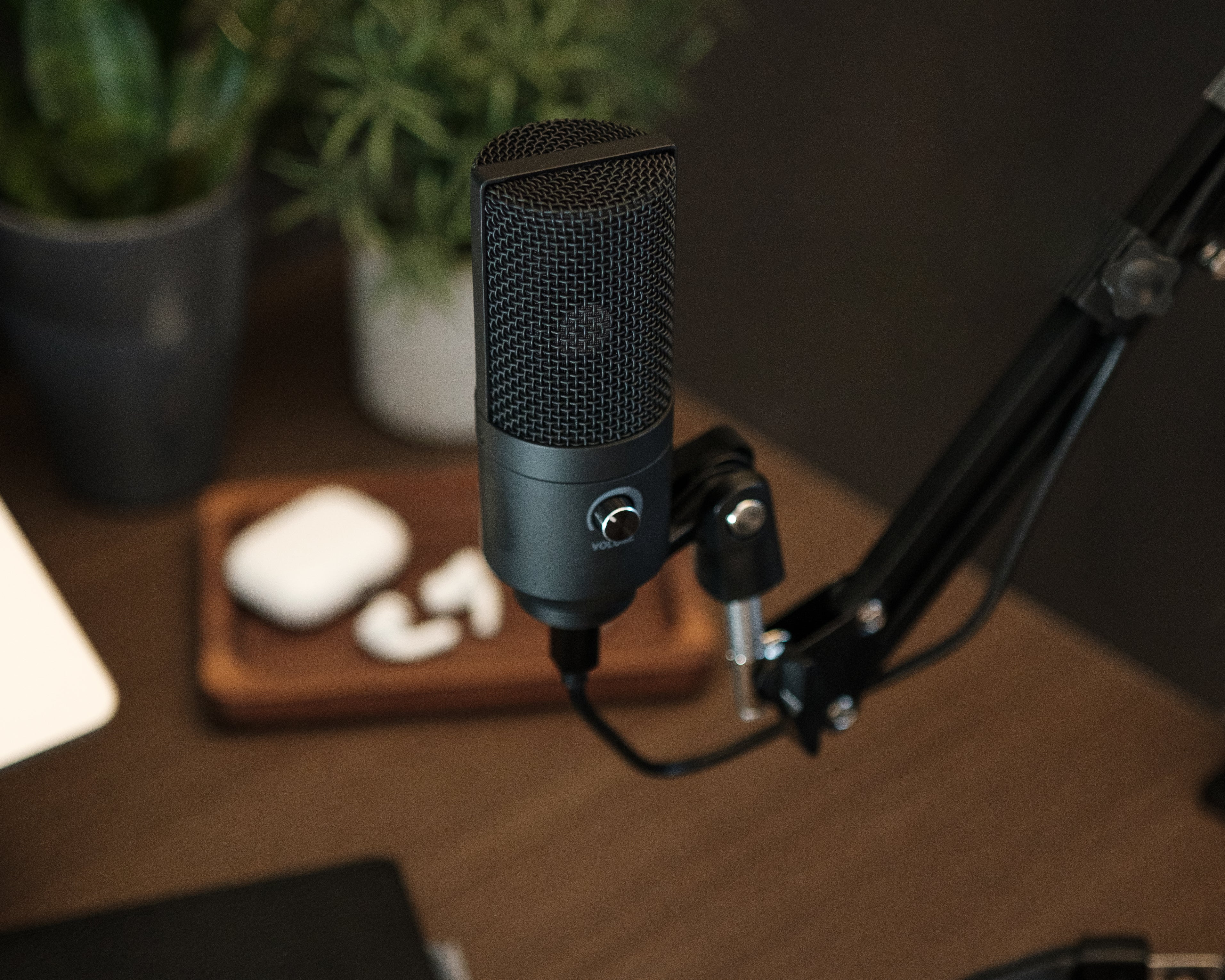 Limited Edition
<br>
Clean—Modern Design
