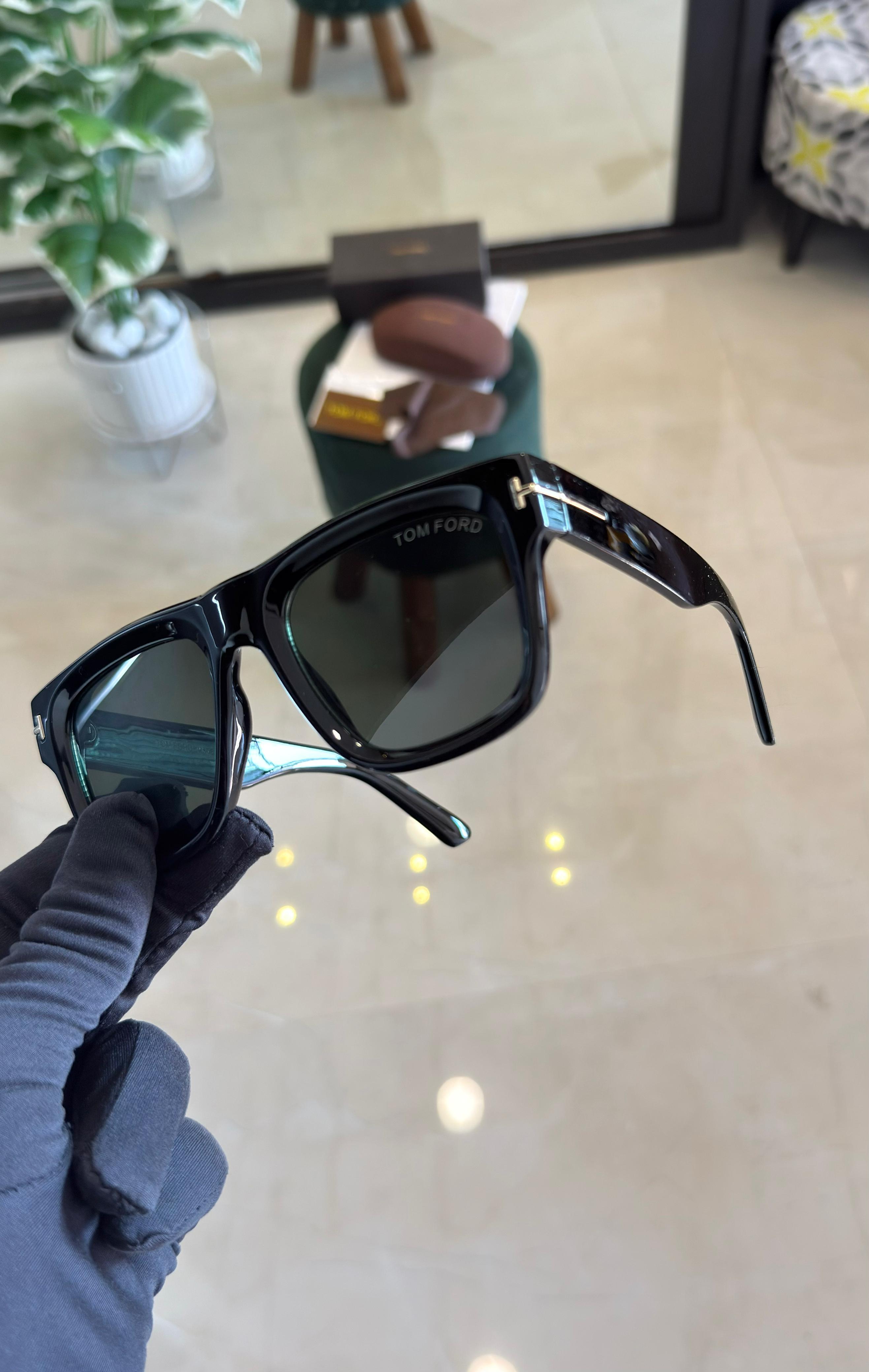 Tom Ford Oversized Square Sunglasses - Shiny Black Acetate & Green Lens