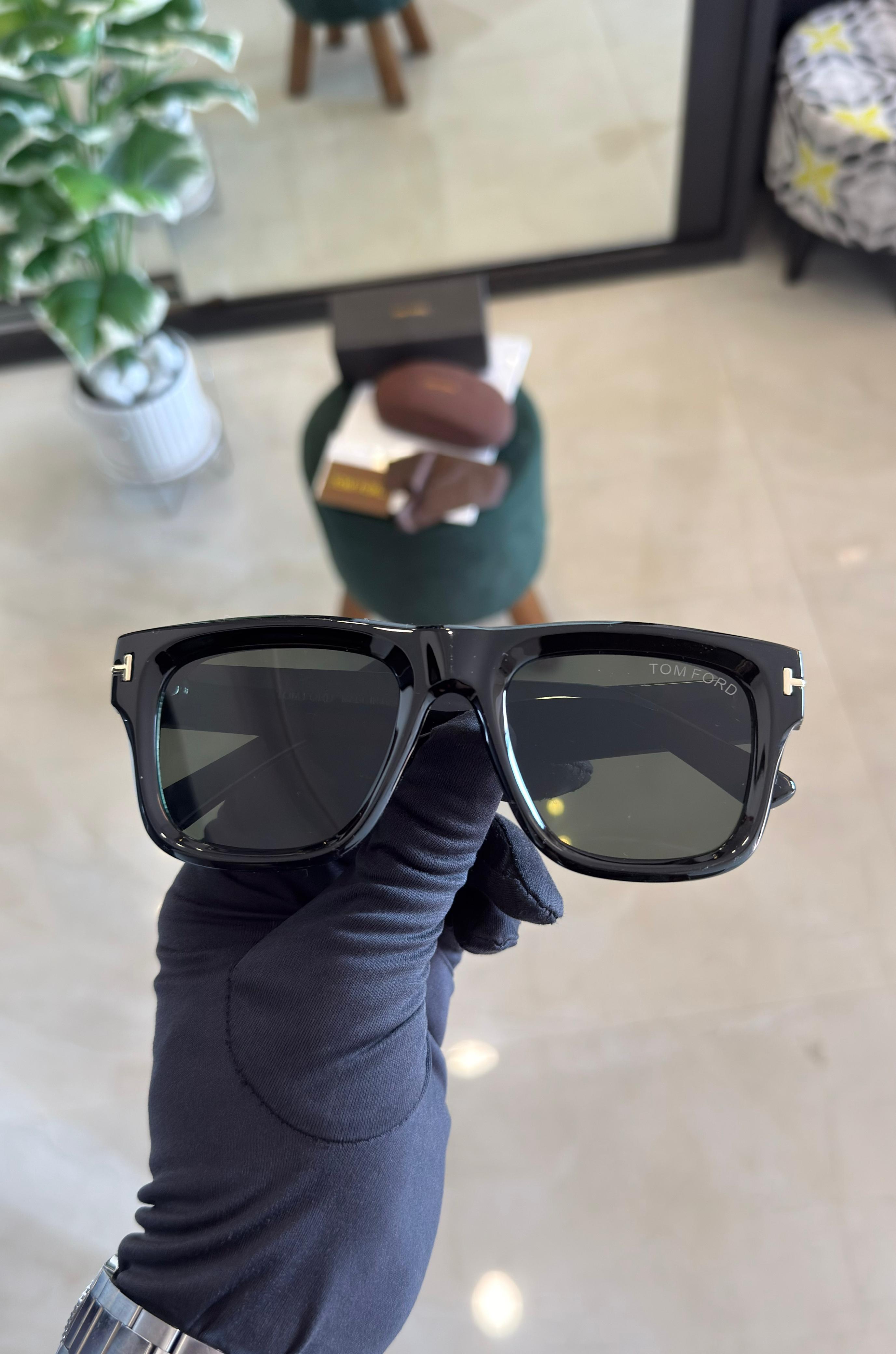 Tom Ford Oversized Square Sunglasses - Shiny Black Acetate & Green Lens