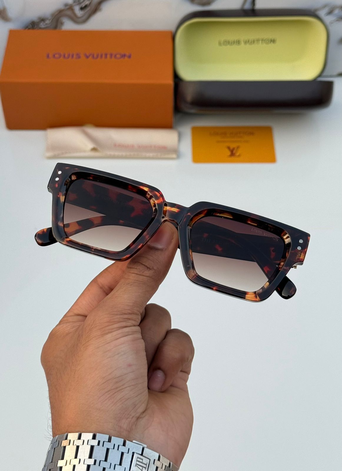 Louis Vuitton Bold Square Sunglasses | Chunky Acetate Frames | 5 Colors