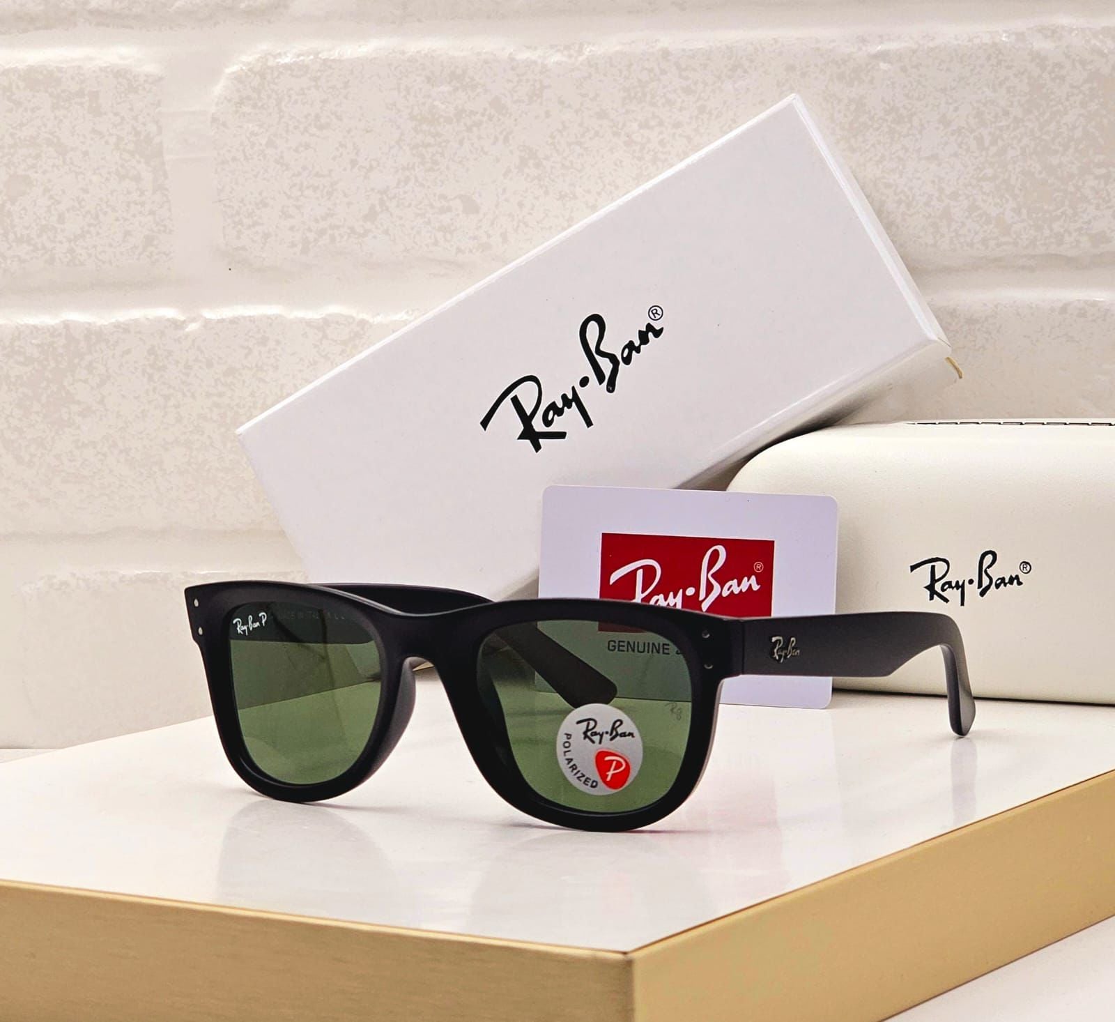 Ray-Ban Wayfarer Polarized Sunglasses - Matte Black G-15 Green Lenses
