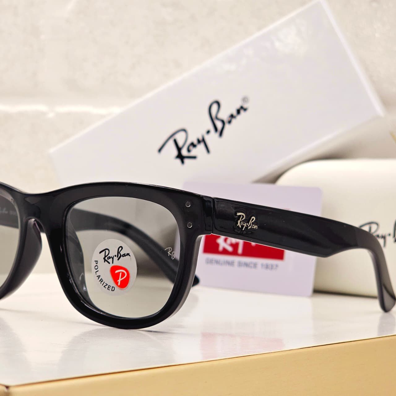 Ray-Ban Wayfarer Polarized Sunglasses - Gloss Black with Light Grey Lenses